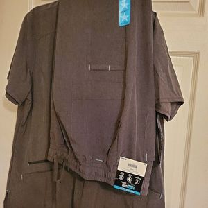 Women's scrubs